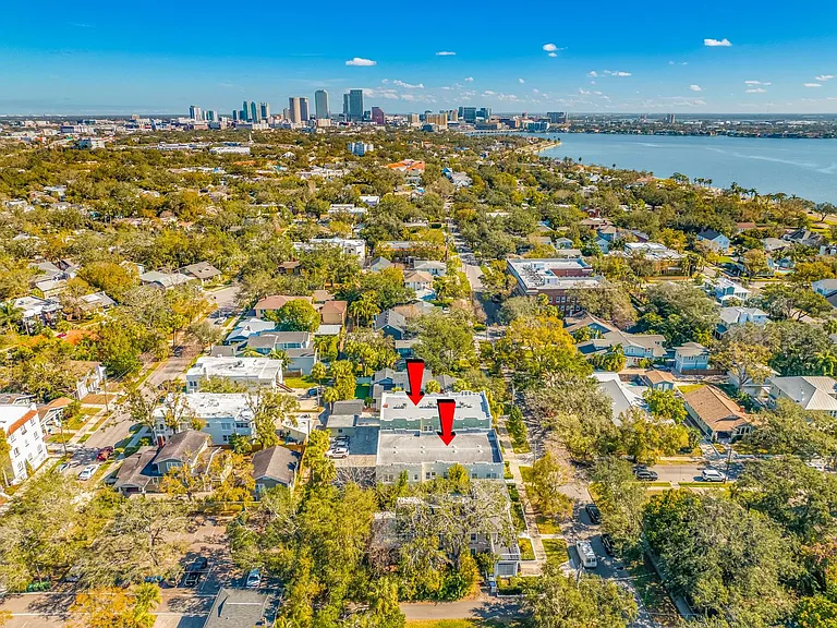 2115 W Hills Ave — Photo 51
