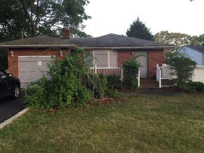 424 Fir Grove Rd, Ronkonkoma, NY, 11779