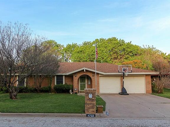2nd image of 4733 Pamela Dr