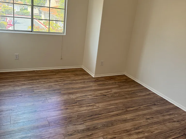 12328 Springwater Point — Photo 7