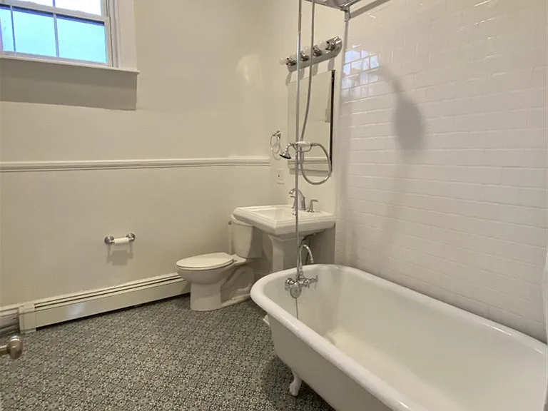 194 Central St #3 — Photo 12