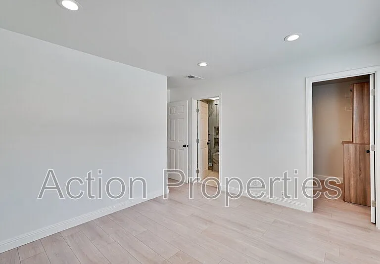 2126 Warmwood Ln — Photo 13