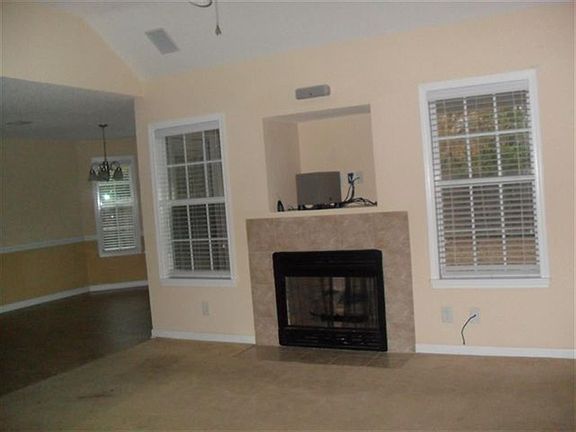 5th image of 124 Sunnymeade Dr