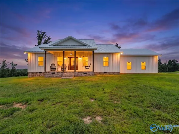 455 County Road 681, Flat Rock, AL 35966