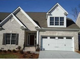 1814 Canaan Dr, Greensboro, NC 27408