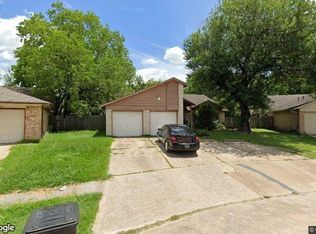 10126 Wild Hollow Ln, Houston, TX 77088