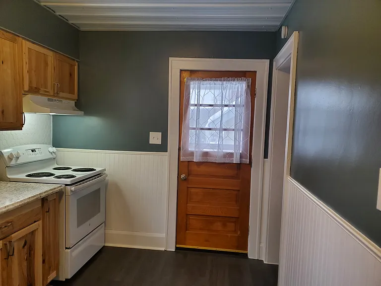 1021 Central Avenue Ext #2 — Photo 6