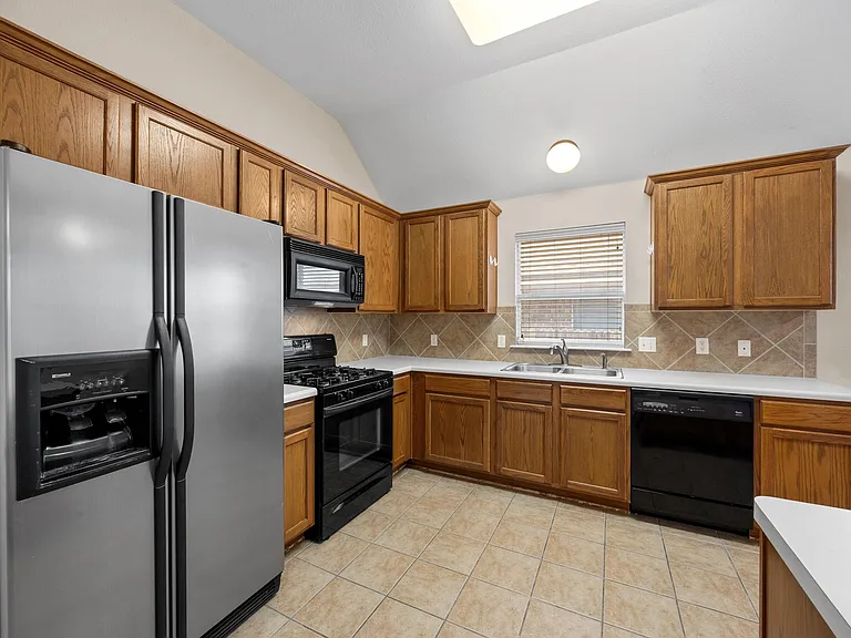 3808 Noe Ln — Photo 13