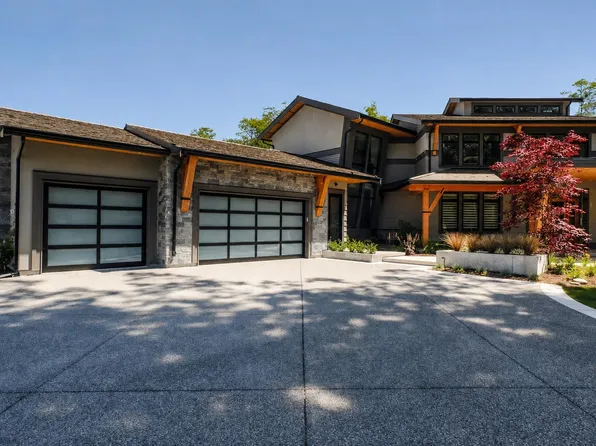 2230 138th St, Surrey, BC V4A 4G6