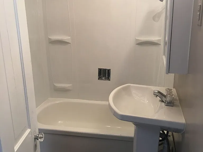 1408 Edgar Ave — Photo 9