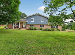 1751 Crabtree Rd, Hixson, TN 37343