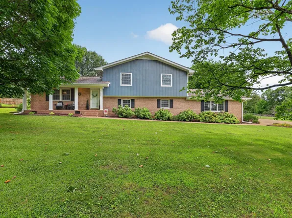 1751 Crabtree Rd, Hixson, TN 37343