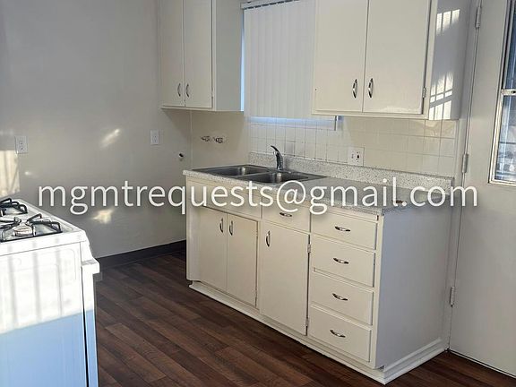 5th image of 926 Edgar Ave #916