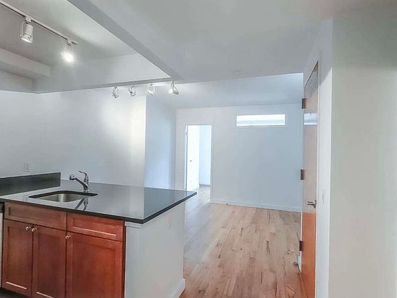 3rd image of 196 Stanton St APT 7G