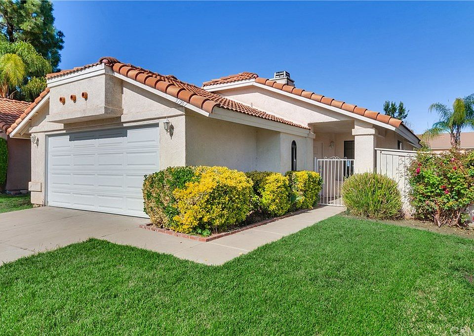 1st image of 37967 Spyglass Cir