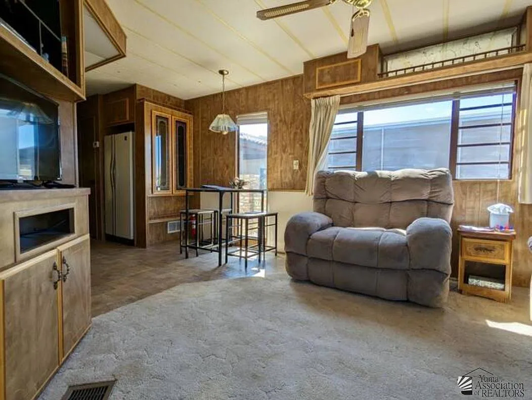 1 bed, 1.0 bath, 400 sqft, $1,000 — Photo 4