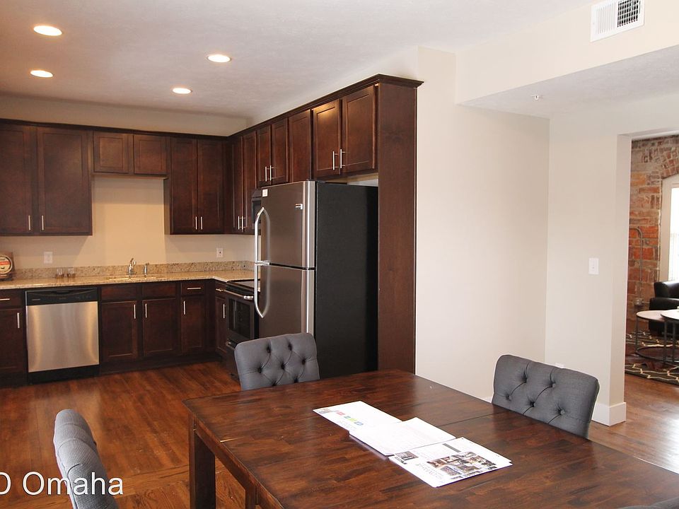 1st image of 1148 Park Ave APT 4