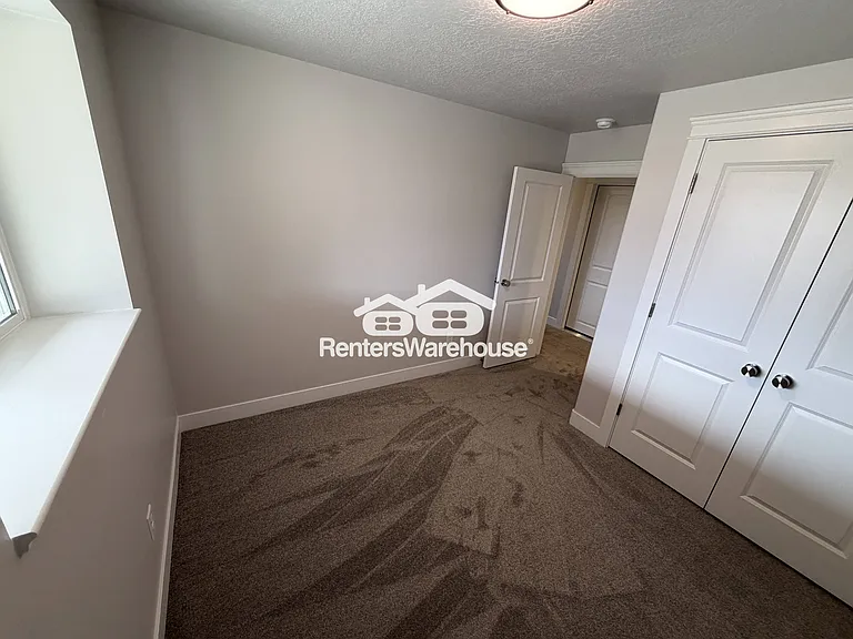 373 N 2625 W — Photo 10
