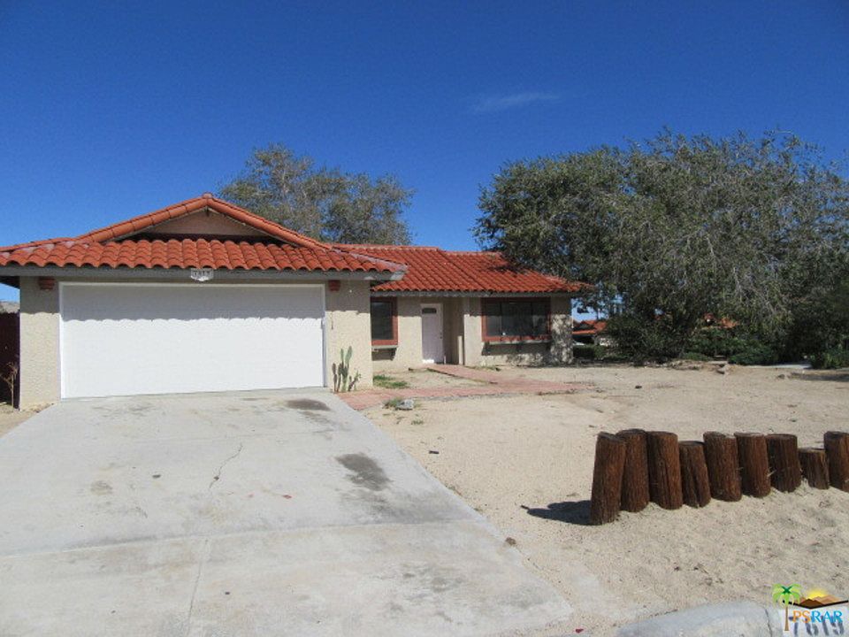 1st image of 7619 La Paz Ct