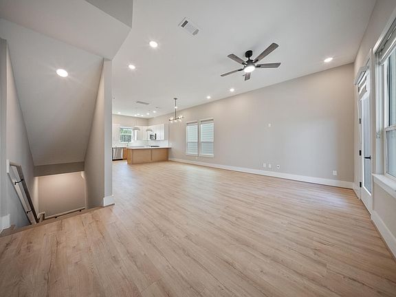 4th image of 4013 Griggs Rd #B