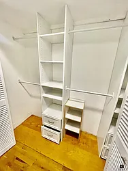 Rented by R New York