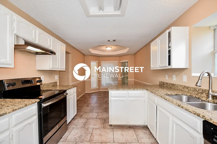709 Grand Cayman Way — Photo 3