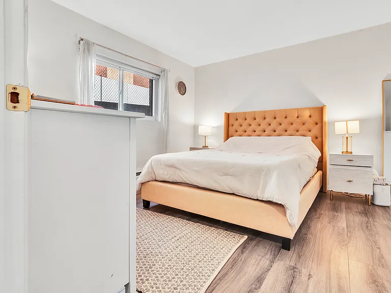 416 Belgrade Ave #6 — Photo 8