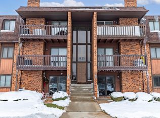 931 W Glen Park Ave APT 204, Griffith, IN 46319