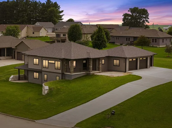 111 Countryside Rd, Luana, IA 52156
