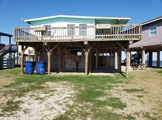 214 Thunder Rd, Surfside Beach, TX 77541