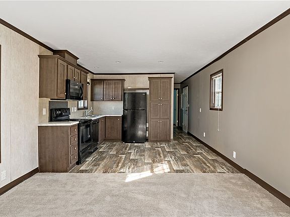4th image of 215 Valleyview Dr