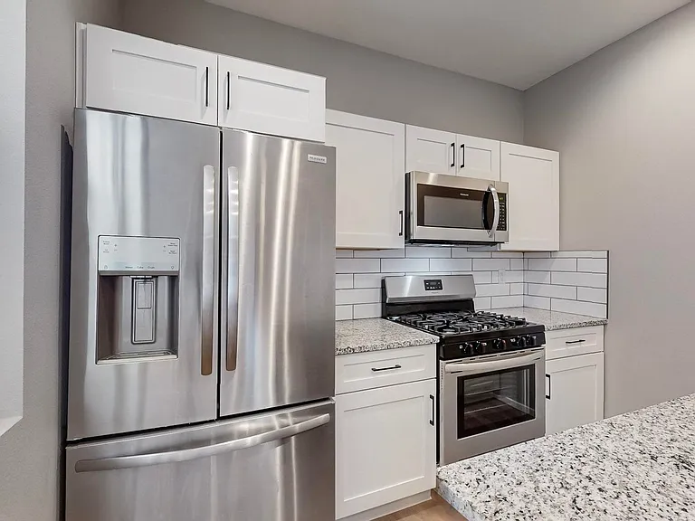 4547 Villa Loma Ln NE — Photo 16