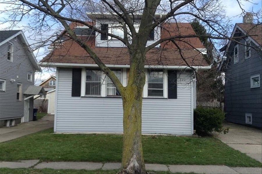 1st image of 221 Newburgh Ave