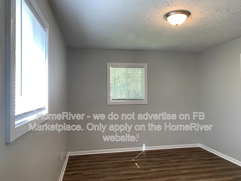 11225 Moores Cir — Photo 12