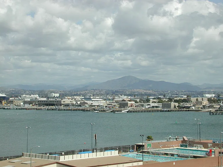 1810 Avenida Del Mundo #502 — Photo 2