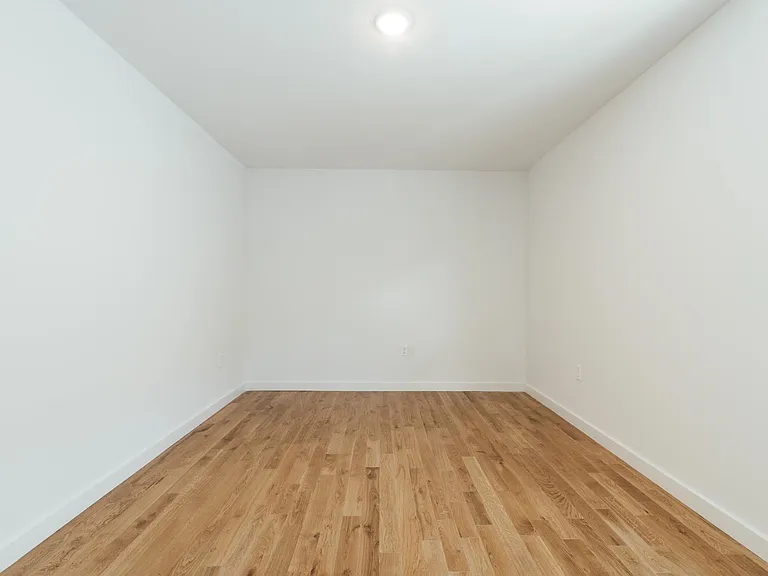 746 Seaport Dr #2 — Photo 28