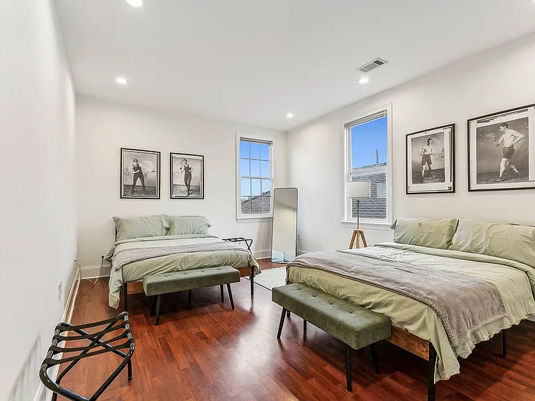 1035 Saint Roch Ave — Photo 3