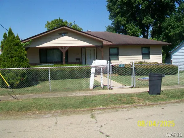 708 5th St, Park Hills, MO 63601