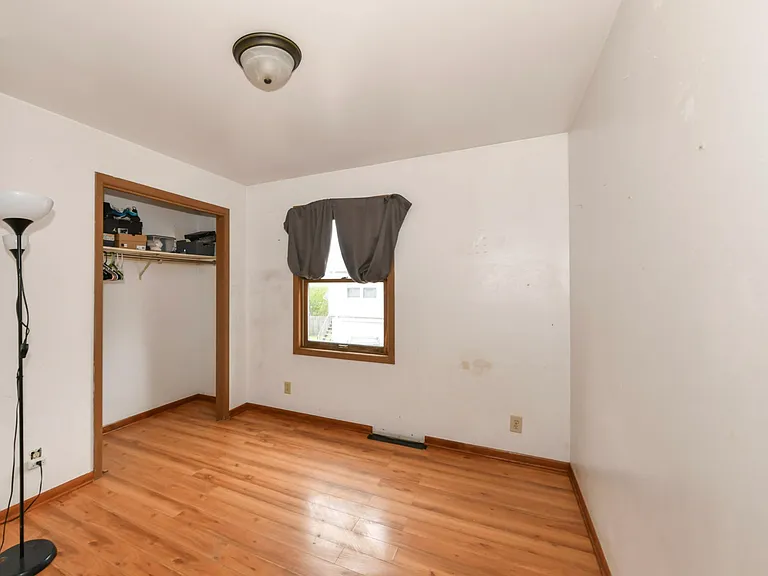 2911 E Vogel Ave #B — Photo 9
