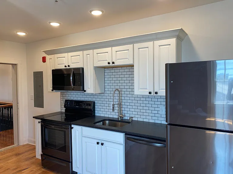 303 Rivermont Ave — Photo 13