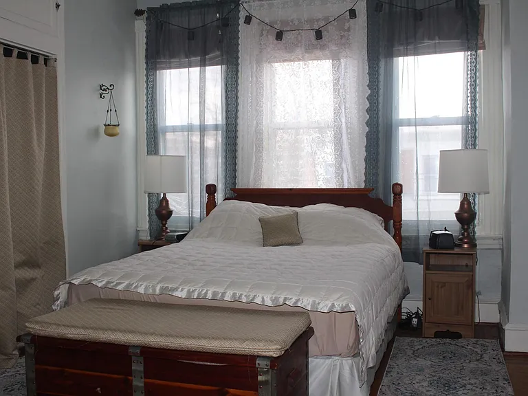 3347 Emerald St — Photo 14