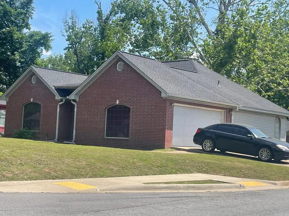 11625 Ponderosa Dr, Little Rock, AR 72209