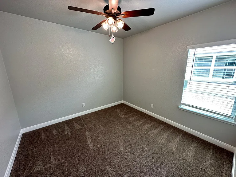 1615 Sideoats Ln — Photo 10