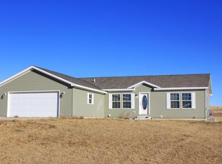 2606 Terrace View Dr, Watford City, ND 58854
