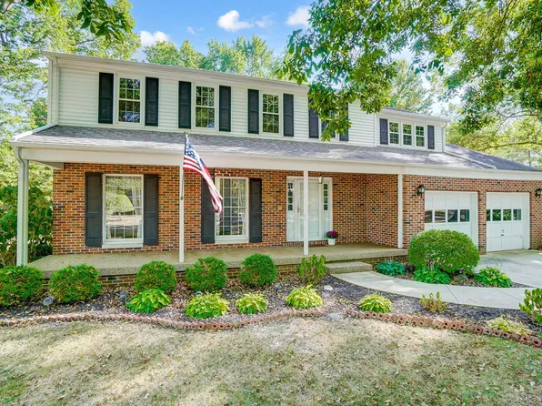 579 Hickory Pl, Circleville, OH 43113