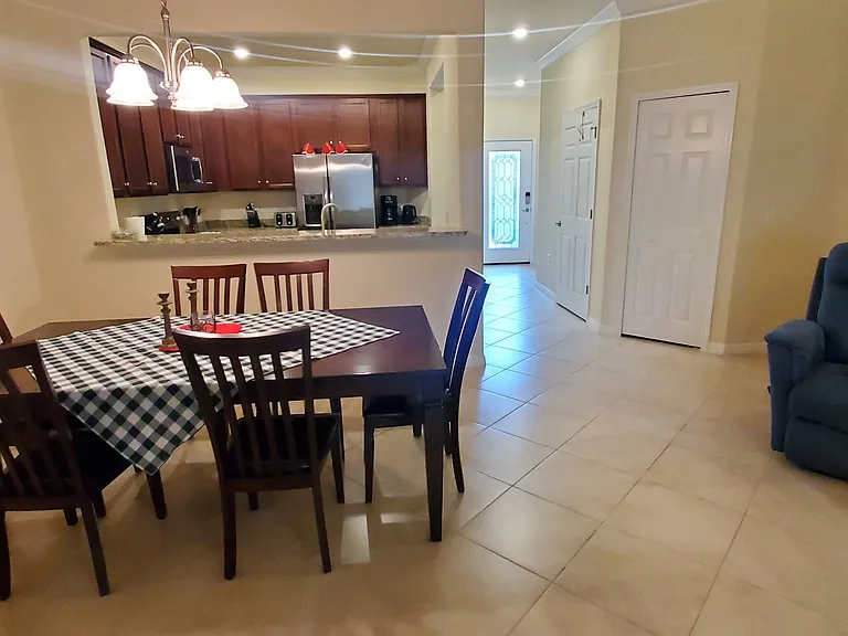20229 Lagente Cir #20229 — Photo 3