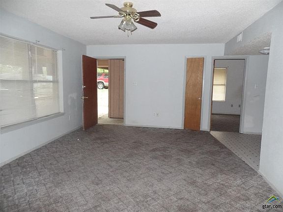 5th image of 1108 Andrews St