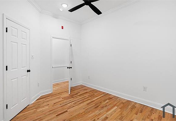 5th image of 4060 Aspen St Unit 1