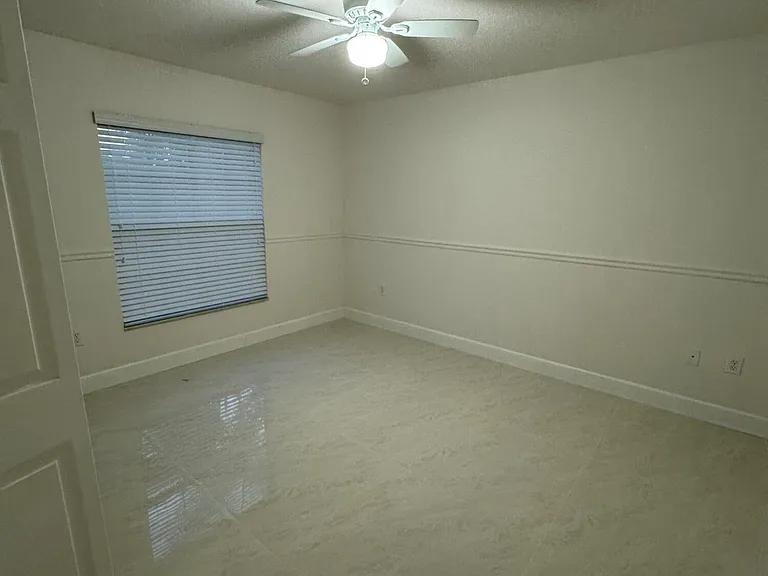 10941 Bitternut Hickory Ln — Photo 9