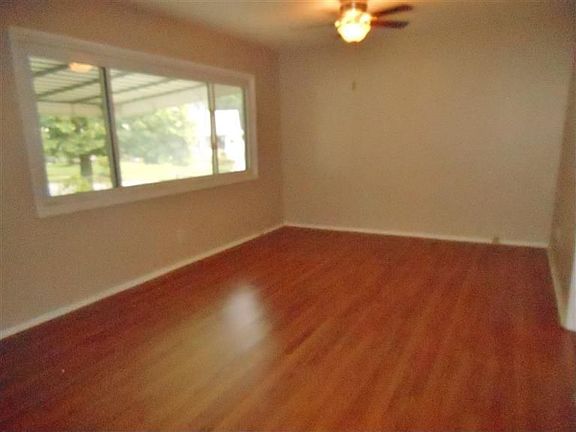 3rd image of 4896 Andes Dr